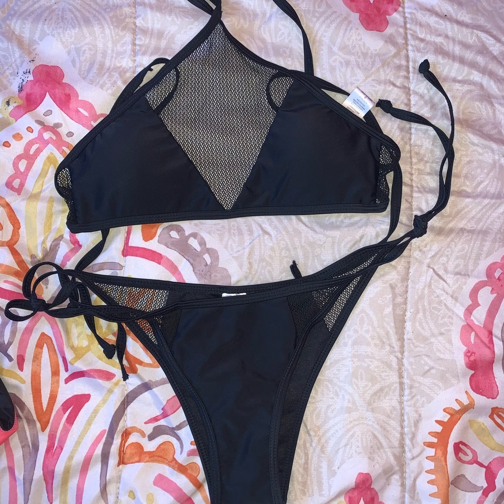 Never worn perfect condition! Bikini